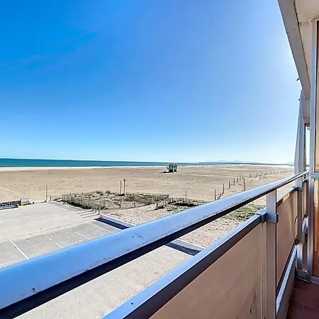 Charming T2 With Terrace On The Seafront * Port-la-Nouvelle